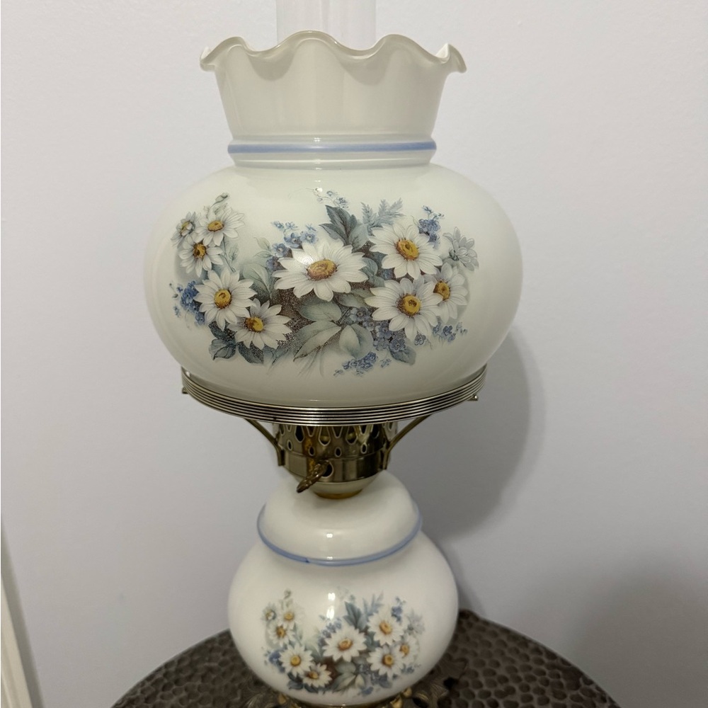 Vintage Floral Milk Glass Table Lamp